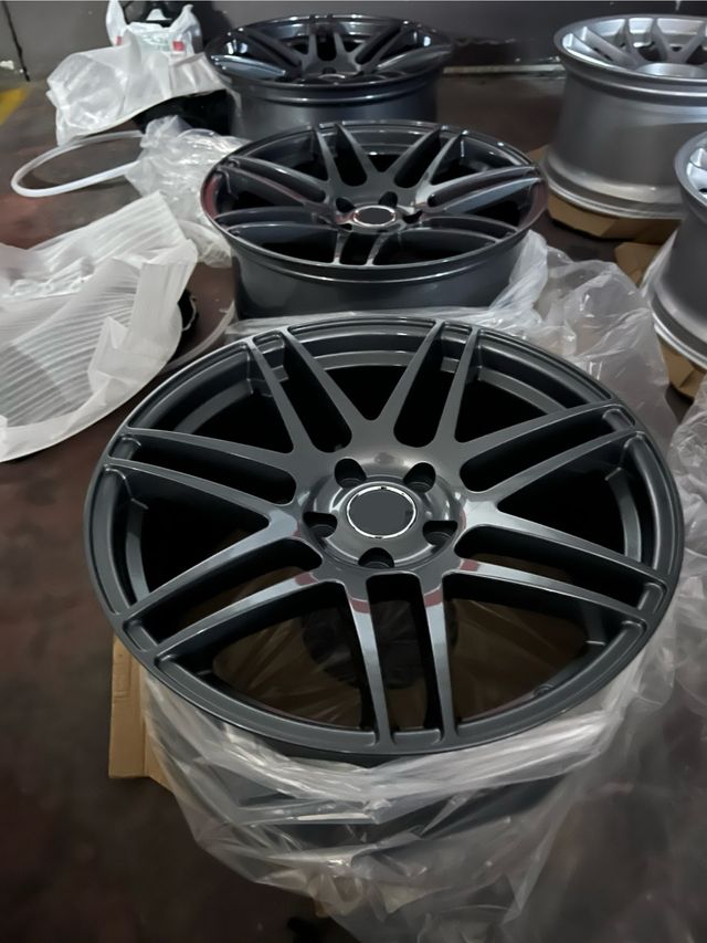 Llanta tipo forgestar f14 en 19 pulgadas