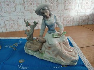 3 Figuras de porcelana de Tengra de Valencia, MUCH