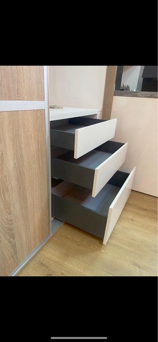 FABRICACION Y MONTAJE DE COCINAS Y ARMARIOS