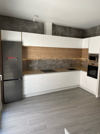 FABRICACION Y MONTAJE DE COCINAS Y ARMARIOS
