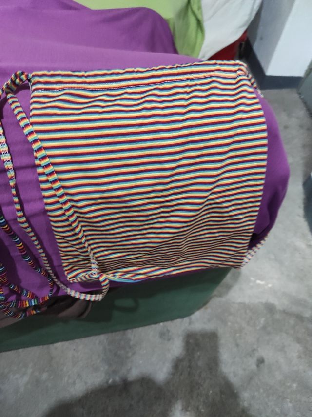 Mochilas ligeras de rayas a estrenar