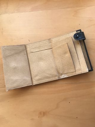 Billetera monedero negra