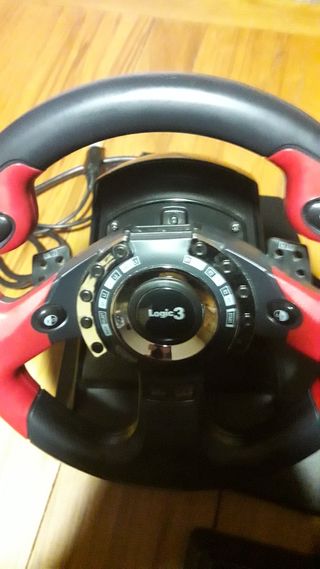 VOLANTE Y PEDALES PLAY 2