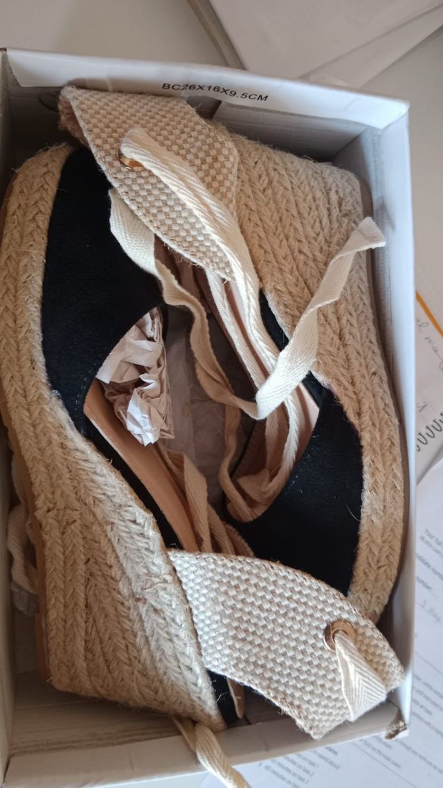 Longheroni neri per guasti. Prezzo negoziabile