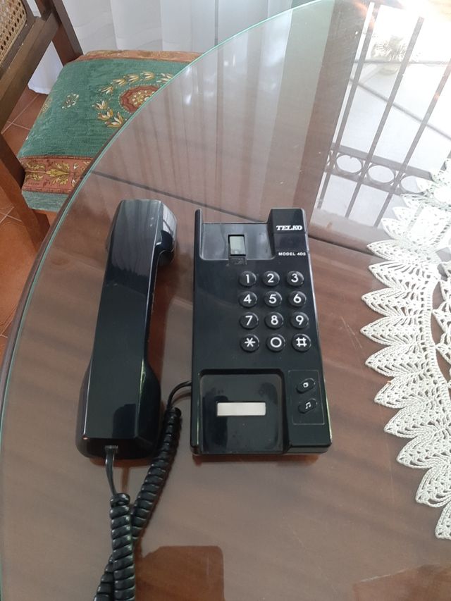Teléfono analógico vintage