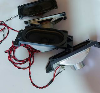 Lote 4 altavoces 5w y 3w 4 ohmios