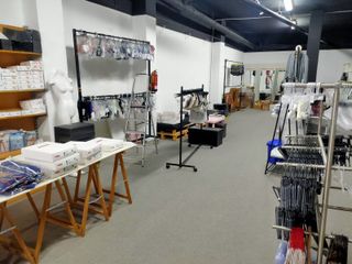 R-7046436 Traspaso Tienda de Ropa en Sant Andreu