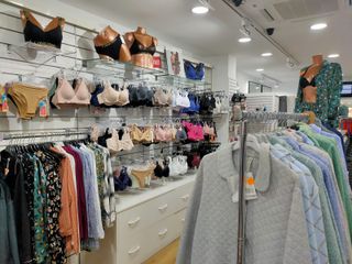 R-7046436 Traspaso Tienda de Ropa en Sant Andreu