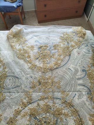 Manteleta traje fallera