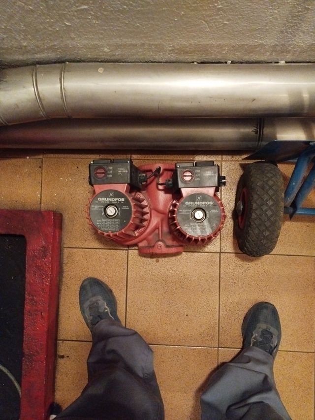 Bomba trifásica caudal contante