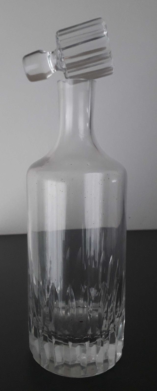 Decanter cilindrico in cristallo scanalato