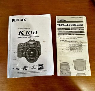 Cámara reflex digital PENTAX K10D y objetivo SIGMA