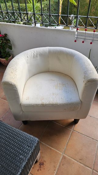 Butacas de piel blanco roto