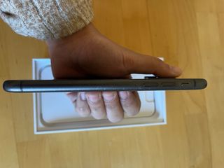 iPhone 11 negro de 158 GB