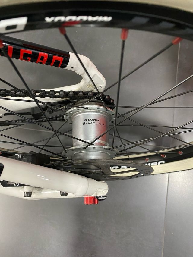 BICICLETA CANNONDALE HOOLYGAN