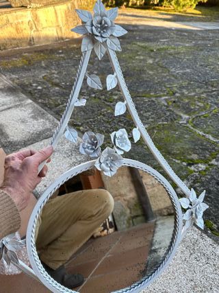 Espejo de forja blanco con luz
