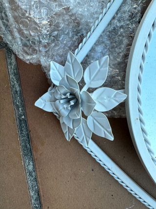 Espejo de forja blanco con luz