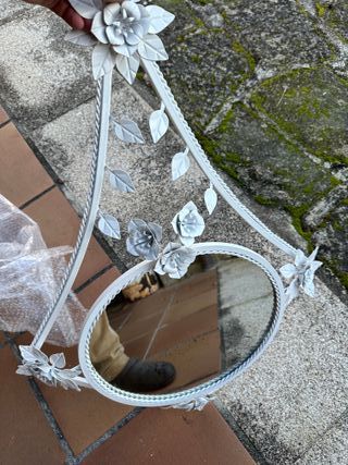 Espejo de forja blanco con luz