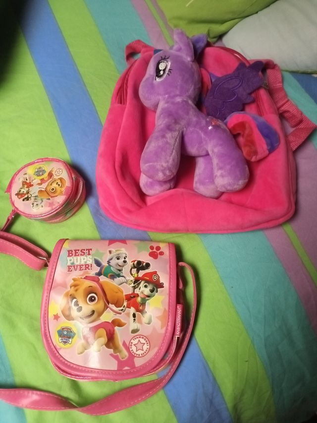 Lote mochila, bolsito y monedero
