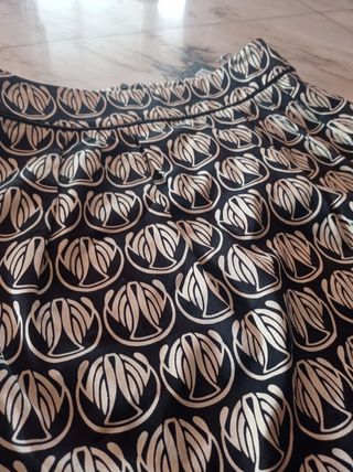 Falda nueva con etiqueta marca Oky Coky