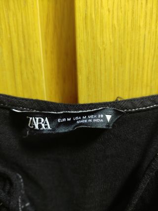 Mono de verano , corto de Zara.