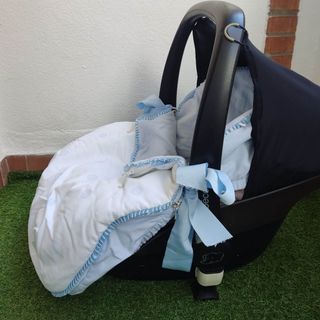 Maxi-cosi bebéconfort + adaptadores y saco