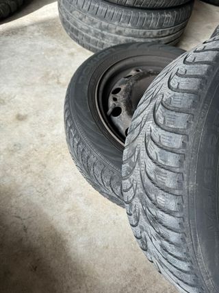 2 ruedas 5x100 Nokian Seat Ibiza 175/65/15 84T