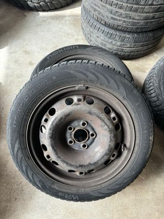 2 ruedas 5x100 Nokian Seat Ibiza 175/65/15 84T