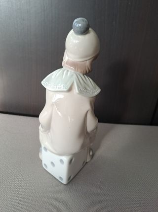 Figura 1176 Lladró. Niña arlequín