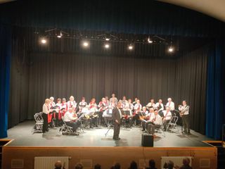 Bandurria, laúd, guitarra, violín, mandolina