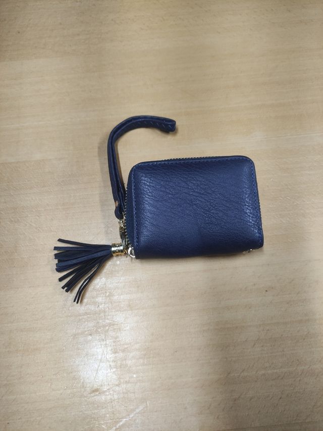 Nuovo portafoglio o borsetta