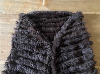 Chaqueta de punto de conejo marrón oscuro T. S