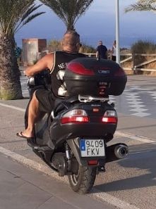 SUZUKI BURGMAN 650 EXECUTIVE 2008