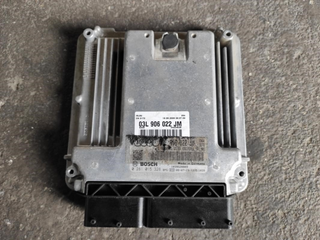 Centralita motor uce 03L906022JM Audi A4 (B8 y_402