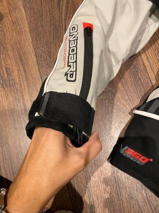Chaqueta de moto de mujer 