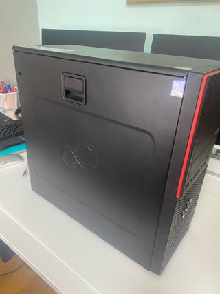 ordenador torre Fujitsu