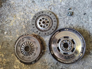 Kit embrague 3082000555 Volkswagen Passat (B y_232