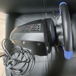 Volante Thrustmasters T150 RS