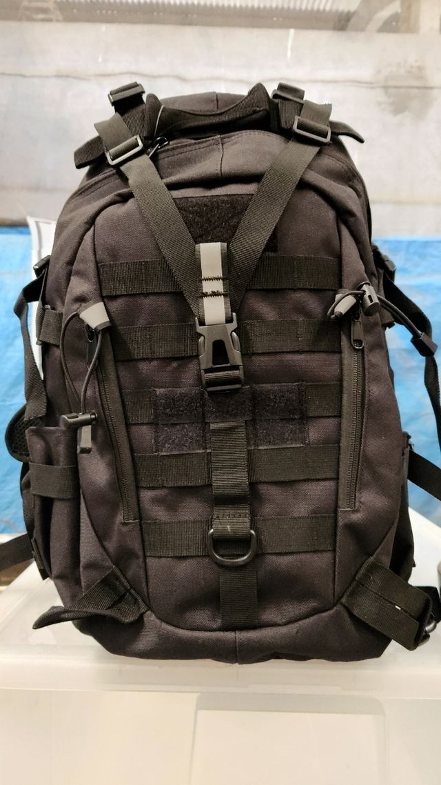 Mochila militar reflectante