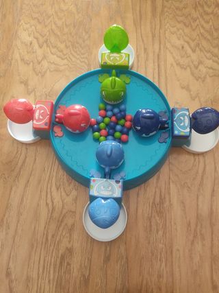 Juego pirañas tragabolas