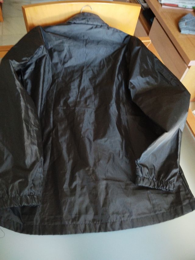 Chubasquero Joma Talla L