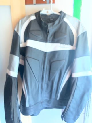 chaqueta de cuero moto
