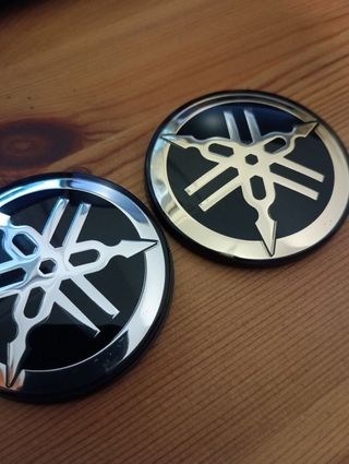 2 EMBLEMAS YAMAHA 50mm [Envío gratis ordinario]