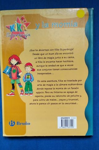 Kika super bruja y la momia