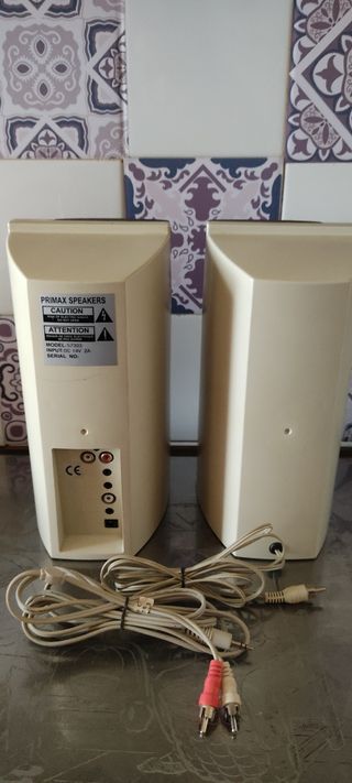 Set di altoparlanti per computer