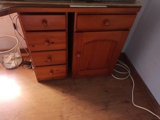 Mueble escritorio madera pino macizo a medida