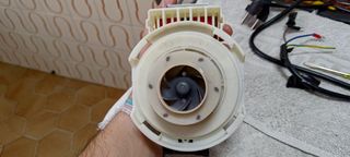 Bomba lavavajillas Whirlpool adp 301 WH