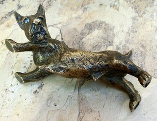 SIMPÁTICO PERRO SCOTTIE BRONCE ESCULTURA TERRIER