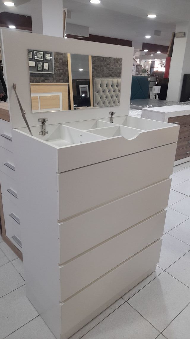 SUPER OFERTA COMODA CON ESPEJO ALAVAMY