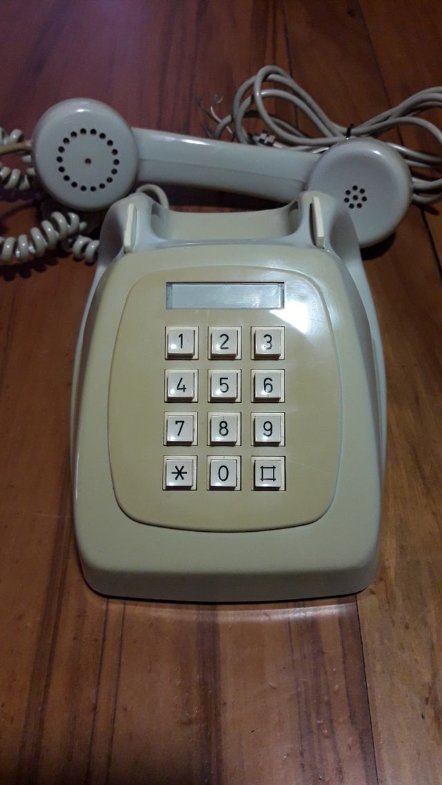 TELÉFONO VINTAGE